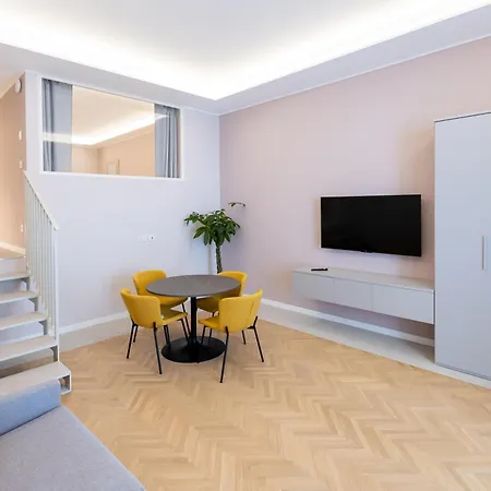Homey I Teatro Апартаменты